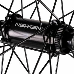 Newmen Roue Avant Evolution SL E.G.30 27,5" CL Boost 6 Newmen Roue Avant Evolution SL E.G.30 27,5" CL Boost -Shimano Soldes Newmen Evolution SL E G 30 27 5 CL Boost Vorderrad 20120031 b